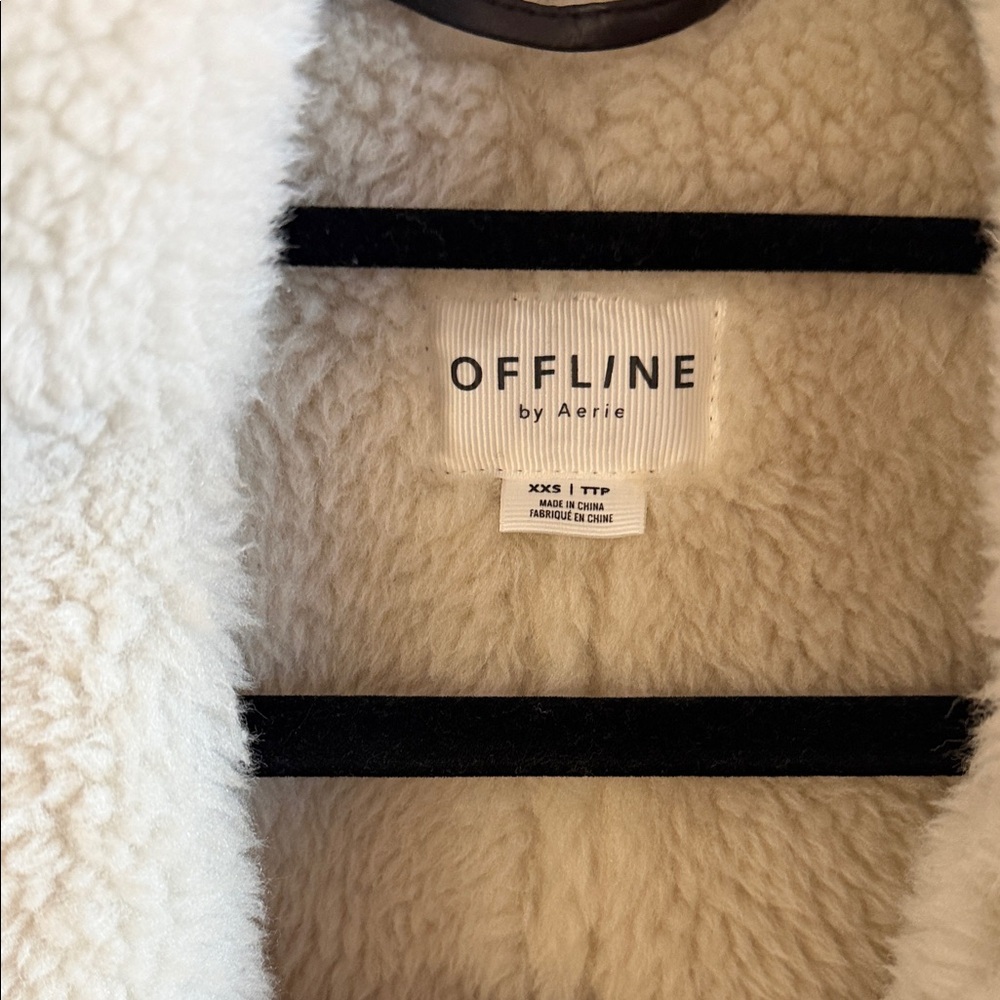 Offline Shearling-Lined Two-Tone Hooded Coat - Ch… - image 3
